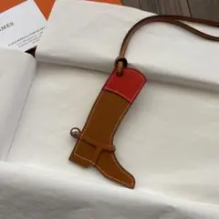 エルメス パドックブーツ バッグチャーム