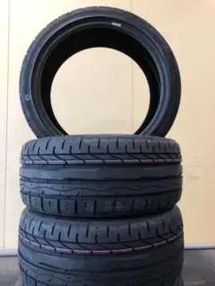 245/45R19 新品未使用 タイヤ 4本セット 送料無料!19インチ