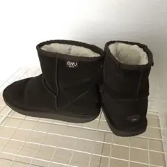 エミュー ムートンブーツ