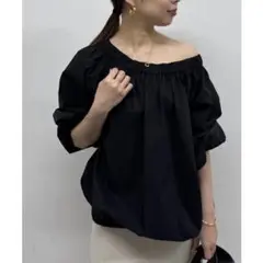 新品タグ付き　 【Loungedress】バルーンオフショルBL