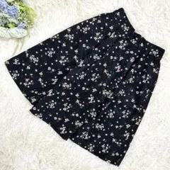 【美品】アース 花柄フレアスカート ウエストゴム 膝下丈 フリーサイズ ブラック