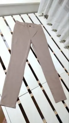 UNIQLOウルトラストレッチハイライズレギンスパンツ