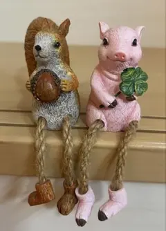 木製動物置物セット（ブタ、リス）