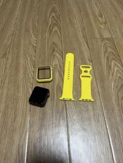 Apple Watch本体 ブラックケース イエローバンド