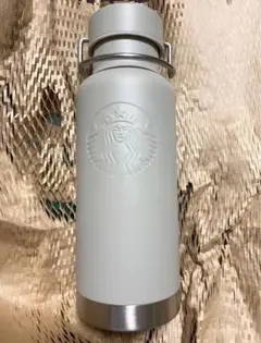 スターバックス ハンドルリッドステンレスロゴボトルマットベージュ　新品 このシンプルさが好きなのよ。スタバの「おしゃれボトル」家でも