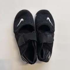 Nikeリフト ブラック サンダル　15センチ