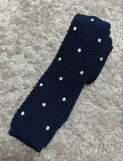 【送料無料】SHIPSシップスのドット柄ニットネクタイ　シルク100%