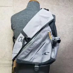 オニール　ボディバッグ　グレー　u6853j