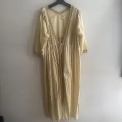 美品 クリーム色の七分袖ロングワンピース 綿100%