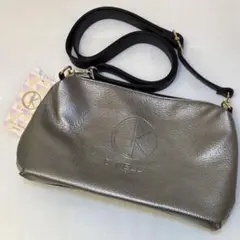ショルダーバッグ ブラック　シルバー　D.KELLY PRODUCE JAPAN