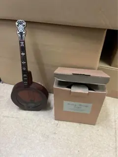 サントリー エクストラ バンジョー型ボトル