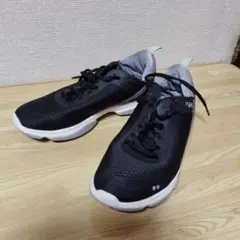 ライカ フィットネスシューズ　２４cm