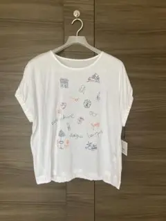 C'EST MOI 刺繍ドルマンスリーブTシャツ