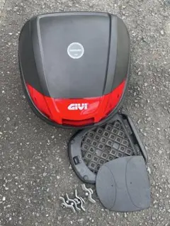 Item thumbnail for item 4b60c87e-7ee2-425e-9f9e-ed5bc6bb8730