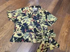 上品なイエロー 花柄 ラップスタイル 半袖トップス