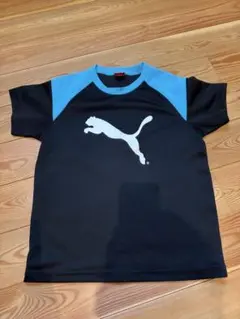 PUMA 黒/青 Tシャツ　140