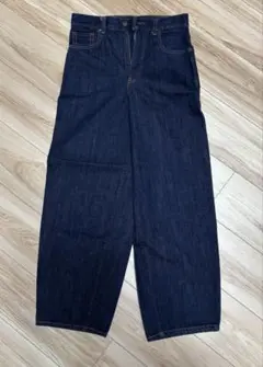 Item thumbnail for item 70643644-c6bc-4c6a-8dbe-018eadf25317