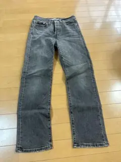 Levi's グレー ストレートデニム ストレッチ素材 w27