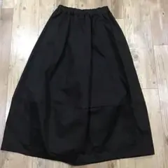 新品　タグ付き　E.m.m.M 黒 バルーンスカート