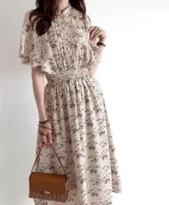 新品タグ付き☆mily bilet☆花柄フレア袖ロングワンピース