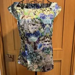 花柄 キャップスリーブ トップス