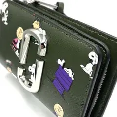 美品　MARC JACOBS×スヌーピーコラボ二つ折り財布　ダークグリーン