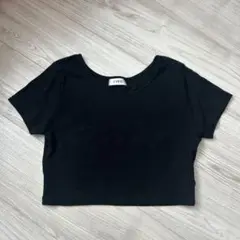 EVRIS トップス　半袖　ブラック