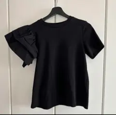 黒 フリル付き 半袖Tシャツ S