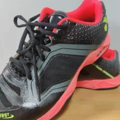 超美品 yonex テニスシューズ