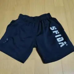 【size130】ネイビー ハーフパンツ ロゴ入り