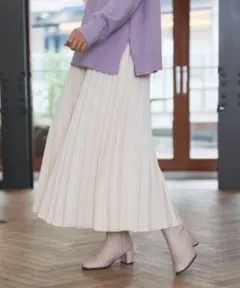 ニコアンド　メランジプリーツスカート　オフホワイト　Mサイズ