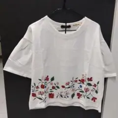 Cutie Blonde カットソー花柄刺繍 五分袖Tシャツ Mワールド
