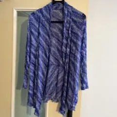 青と白の模様 カーディガン