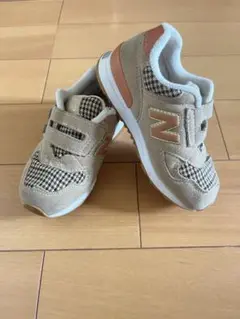 ニューバランス　スニーカー　靴　16.5センチ