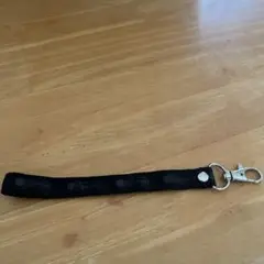 L.Springs 黒いナイロンキーホルダー