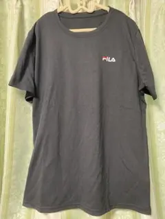 新品タグ付き　FILA フィラ　ワンポイント刺繍　Tシャツ　ブラック　着痩せ