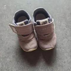New Balance ベビーシューズ 13.5サイズ グレー