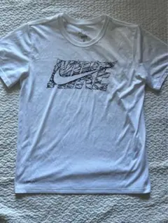 NIKE トップス