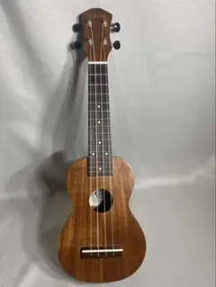 X22 Elvis ウクレレ　K100S 美品　チューナー付