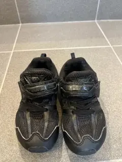 SUPERSTAR 黒 スニーカー　18cm 通学靴