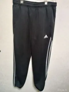 adidas ブラック ジャージパンツ 3本ライン