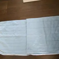 美品‼️ライトブルーキラキラストライプクッションカバー✨２枚セット。