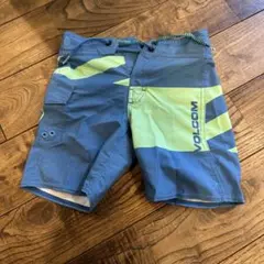 VOLCOM 水着 4T 青緑ストライプ