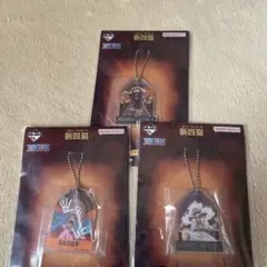 ワンピース ルフィ 黒ひげ バギー 四皇 アクリルキーホルダー 3個セット