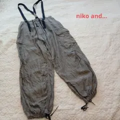 niko and... サスペンダー付きカーゴパンツ ネイビー