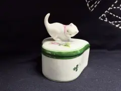 ヘレンド ボックス　小物入れ 手描き ウィーンの薔薇　ハート型ボンボニエール