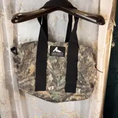 Item thumbnail for item 711b1a9d-c316-4a65-8aea-8372c631b122