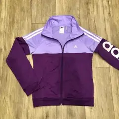 レトロかっこいいadidasトラックジャージ