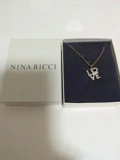 新品☆NINA RICCI LOVEモチーフネックレス