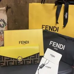 FENDI コンチネンタル ウォレット 二つ折り長財布 カーフレザー 箱付
